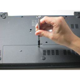 ACER Aspire E1-572-6870 Разборка задней панели